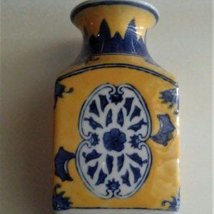 Chinese Blue and Yellow Porcelain Vase plus Holiday Special Gift